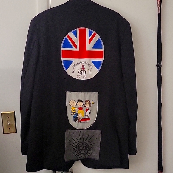 Kenneth cole new york vintage collectable blazer with logos on it looks good 👍 - Picture 11 of 15